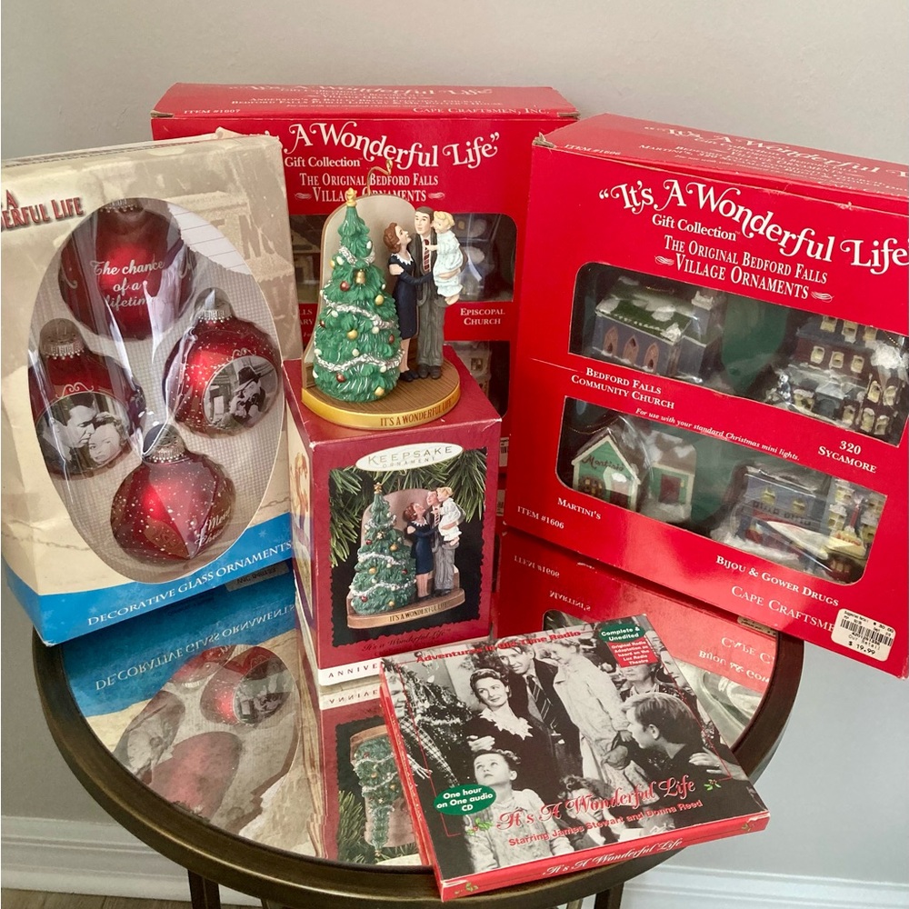It's A Wonderful Life Ornament Collection